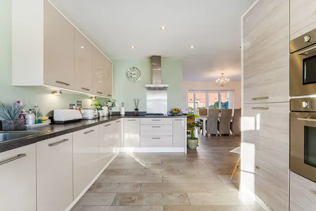 Glazebrook Lane, Widnes, WA8, photo 2