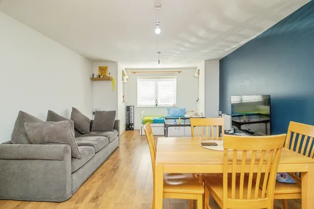 Harley Drive, Walton, MK7, photo 3