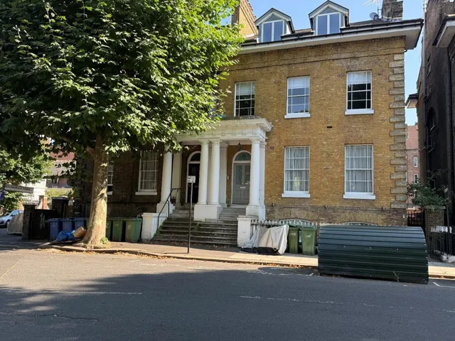 Brunswick Park, London, SE5, photo 1