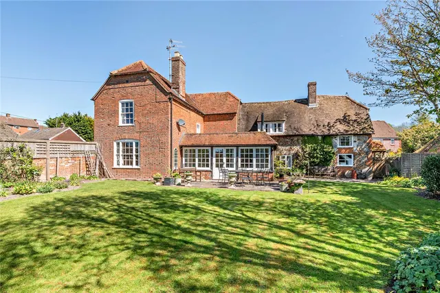 Sheepdrove Hill, Lambourn, RG17, photo 1