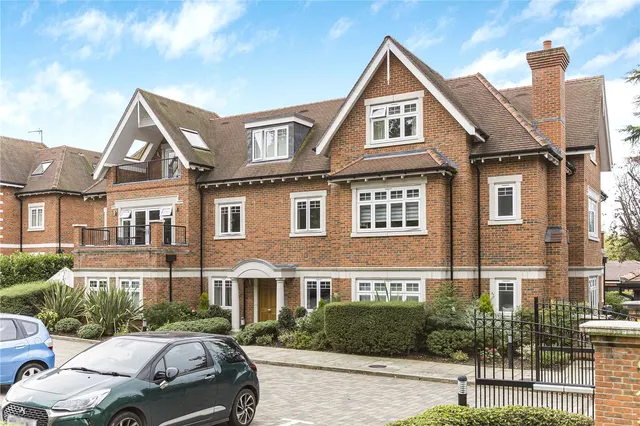 Coombehurst Close, Hadley Wood, EN4 0JU, photo 1