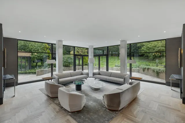 Silveroaks, The Bishops Avenue, London, photo 1