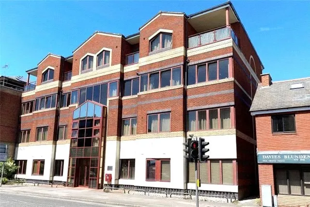 York House, 49 Victoria Road, Farnborough, Hampshire, GU14 7PA, photo 1