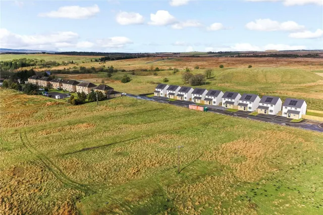 Photo 3 — Riverside Gardens, Cronberry, Cumnock, East Ayrshire, KA18