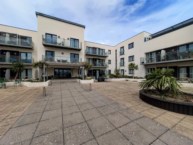 The Waterfront, Goring-By-Sea, BN12, photo 1