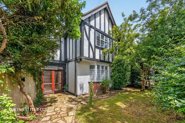 Whitgift Avenue, South Croydon, photo 1