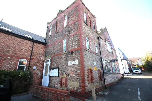 Devonshire Place, Prestwich, Manchester, M25 3FF, photo 1