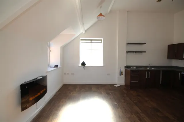 Photo 2 — Devonshire Place, Prestwich, Manchester, M25 3FF