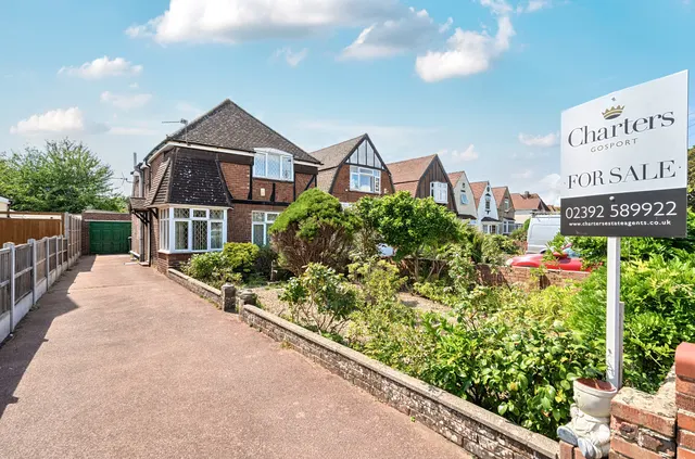 Fareham Road, Gosport, PO13, photo 1