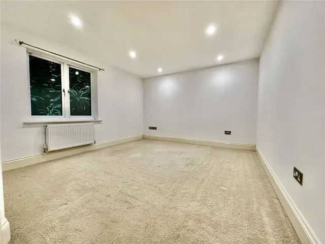 Photo 3 — Surrey Road, Bournemouth, Dorset, BH4