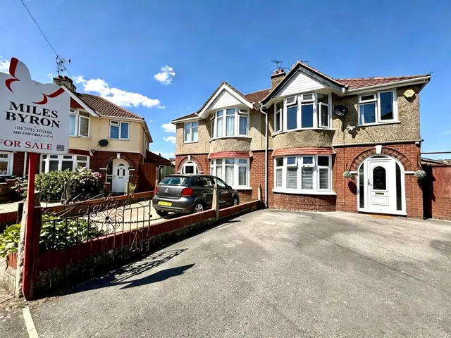 Alvescot Road, Swindon, SN3, photo 1