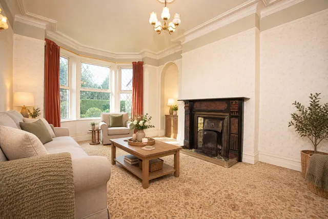 Rochdale, OL12, photo 2