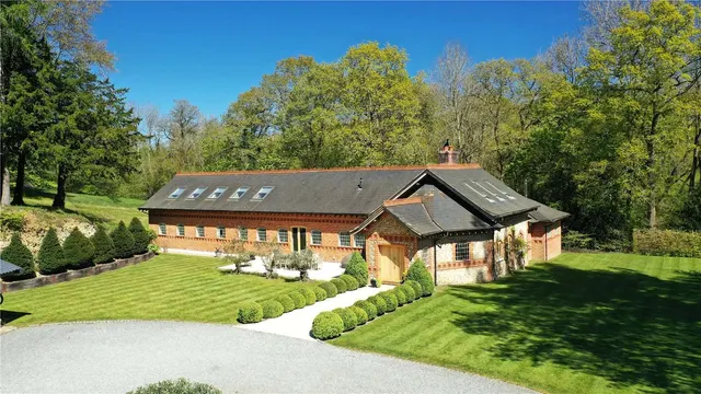 Ranmore Common, Dorking, Surrey, RH5 6SX, photo 1