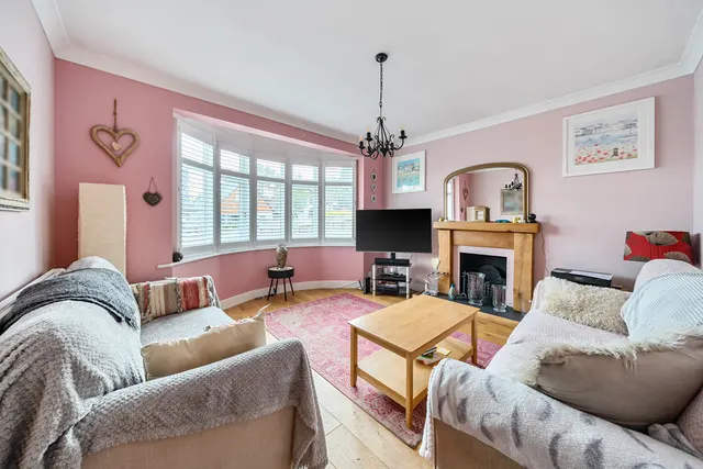 Winn Road, SE12, photo 3