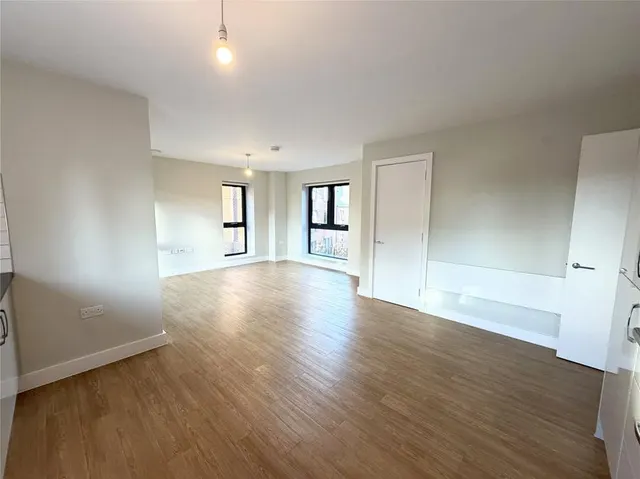 Highfield Avenue, Newbury, RG14, photo 3