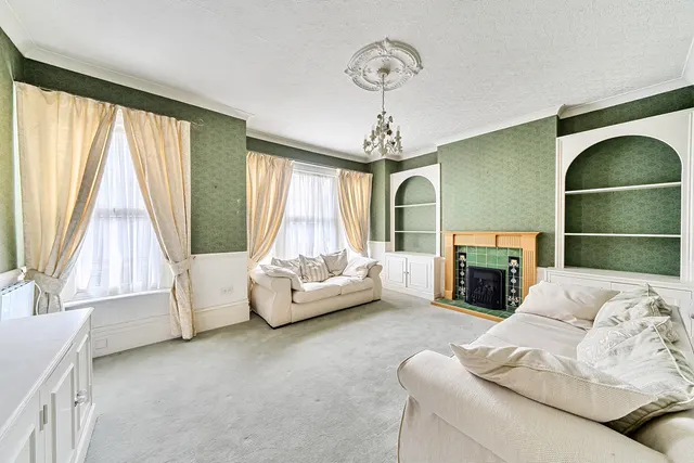 Catford Hill, SE6, photo 2
