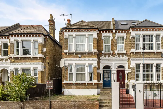 Catford Hill, SE6, photo 1