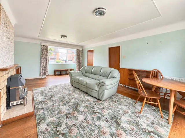 Nicholls Drive, Pensby, CH61, photo 3