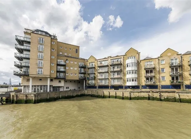 Narrow Street, Wapping, E14, photo 1
