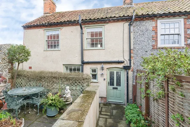 High Street, Blakeney, Holt, photo 1