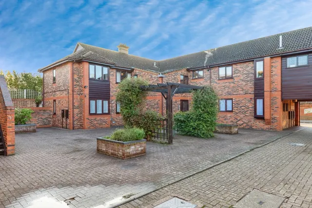 Rectory Court, High Street, Sandy, Bedfordshire, SG19, photo 1