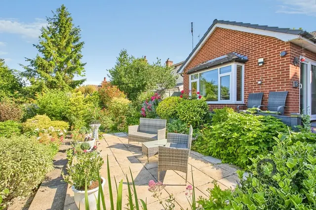 Photo 2 — Stanton Road, Burton-on-Trent, Staffordshire, DE15