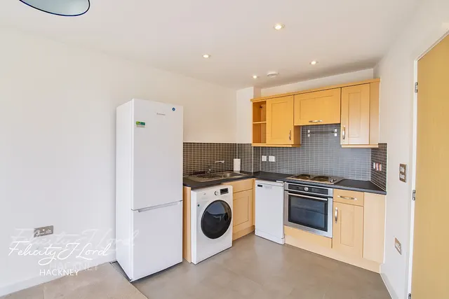 Harry Zeital Way, E5, photo 3