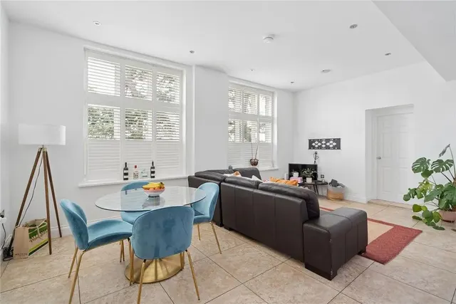 Photo 3 — King Edward Place, Bushey WD23 2RH