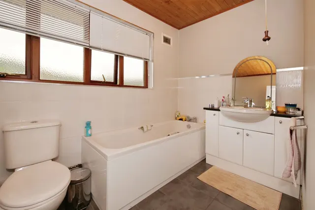 Waun Bant Road, Bridgend, CF33, photo 3