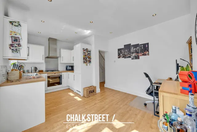 Photo 3 — Upper Rainham Road, Hornchurch, RM12 4EF