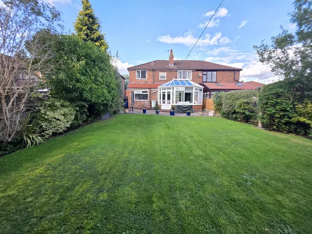 Merwood Avenue, Heald Green, photo 2