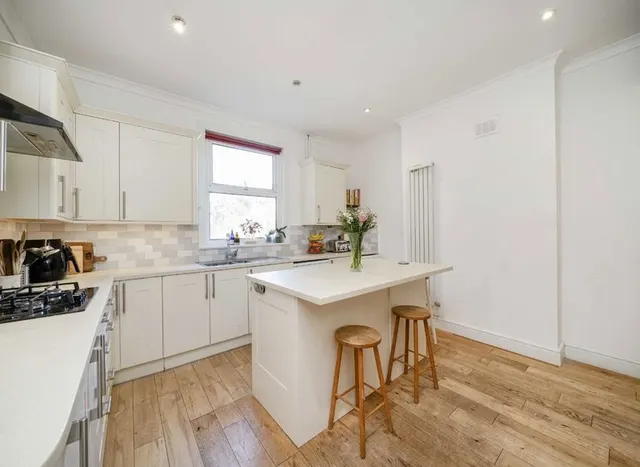 Upper Tollington Park, Finsbury Park, N4, photo 3