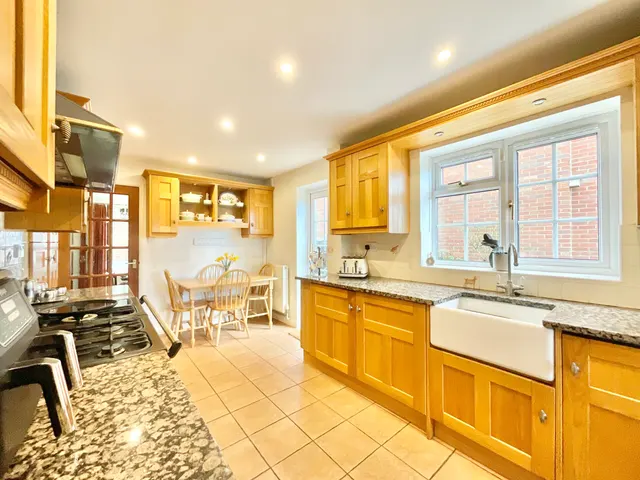 Wymondley Grove, Stoke-On-Trent, ST4, photo 3