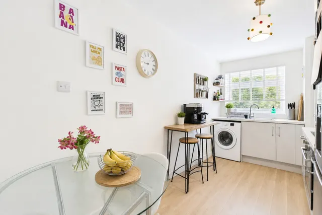 Photo 2 — Milverton Court, Milverton Hill, Leamington Spa