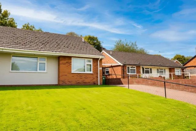 Johnstone Close, Telford, photo 2
