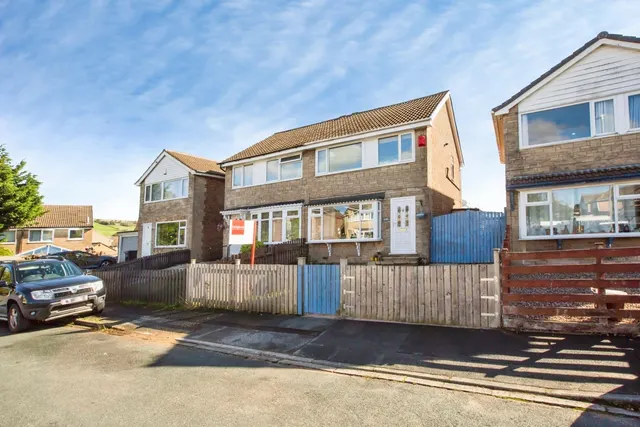 Ashfield Drive, Halifax, HX3, photo 1
