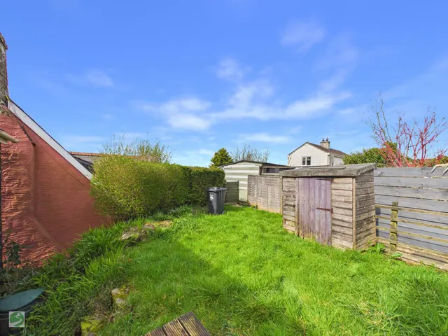 Photo 3 — Tredinnick, PL14 4PJ