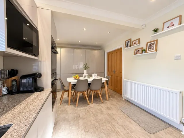 Kirkdale Gardens, Leeds, LS12, photo 3