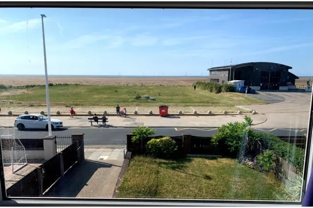 Photo 3 — North Parade, Wirral