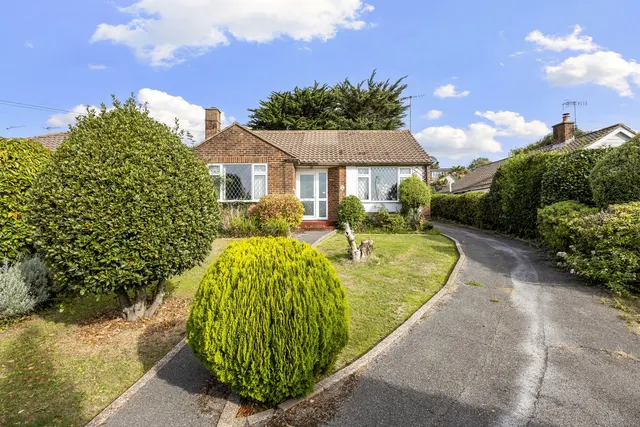 Copthorne Hill, Worthing, BN13, photo 1