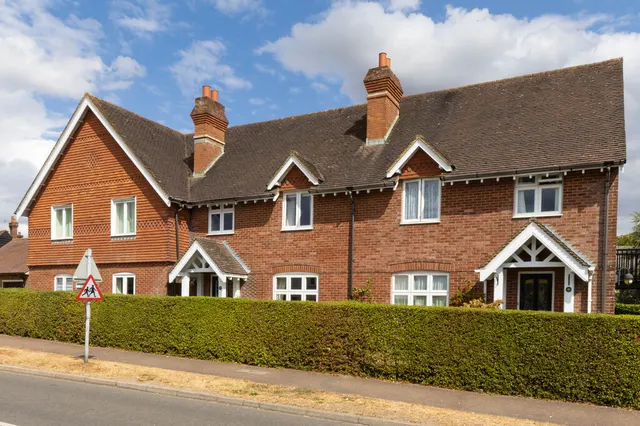 Middle Street, Brockham, RH3, photo 1