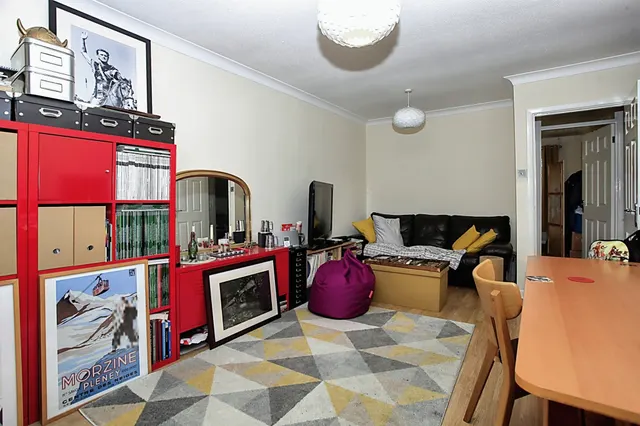 Nathan Close, Peterborough, PE3, photo 3