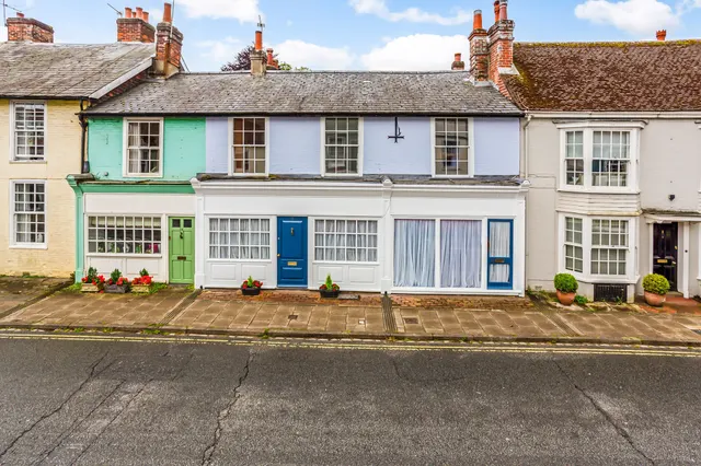East Street, Alresford, SO24, photo 1