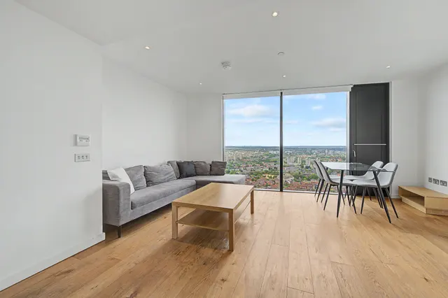 Apartment 4004, The Strata, 8 Walworth Road, London, photo 1