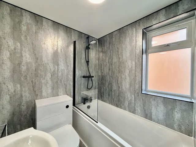 Gannet House, PO4, photo 2