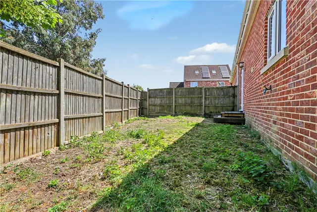 Photo 2 — Clere Close, Wymondham, Norwch, Norfolk, NR18