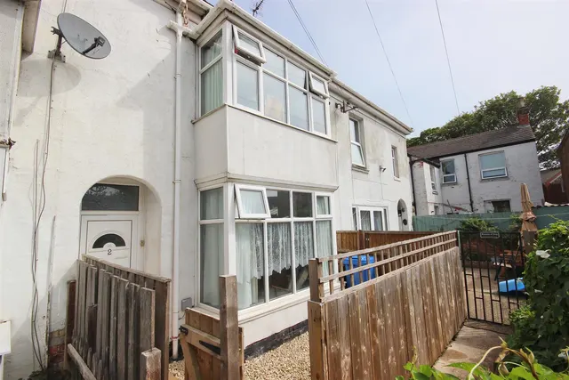 South Terrace, Hornsea, photo 1
