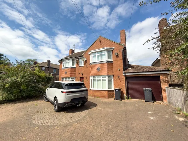Photo 3 — Waldridge Road, Chester Le Street, Durham, DH2