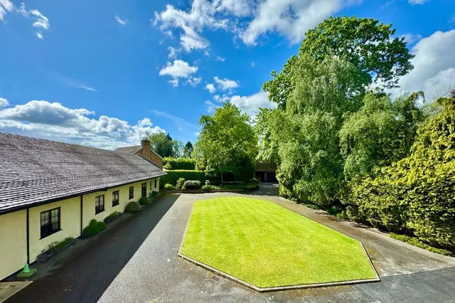 Photo 3 — Hall Drive, Willaston, Cheshire, CW5