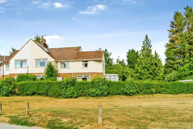 White Knobs Way, Caterham, Surrey, CR3, photo 1